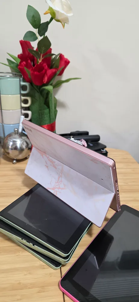 RCA  Android Tablet 10.1 inch 32gb image indicator(7)