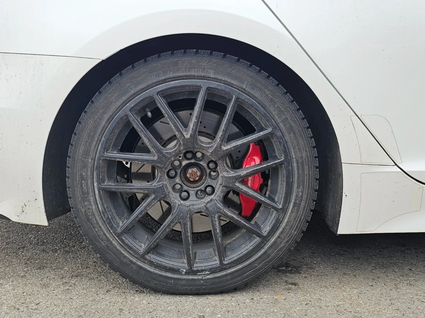 Kia Stinger 225/45R18 Winter Tires & rims image indicator(2)