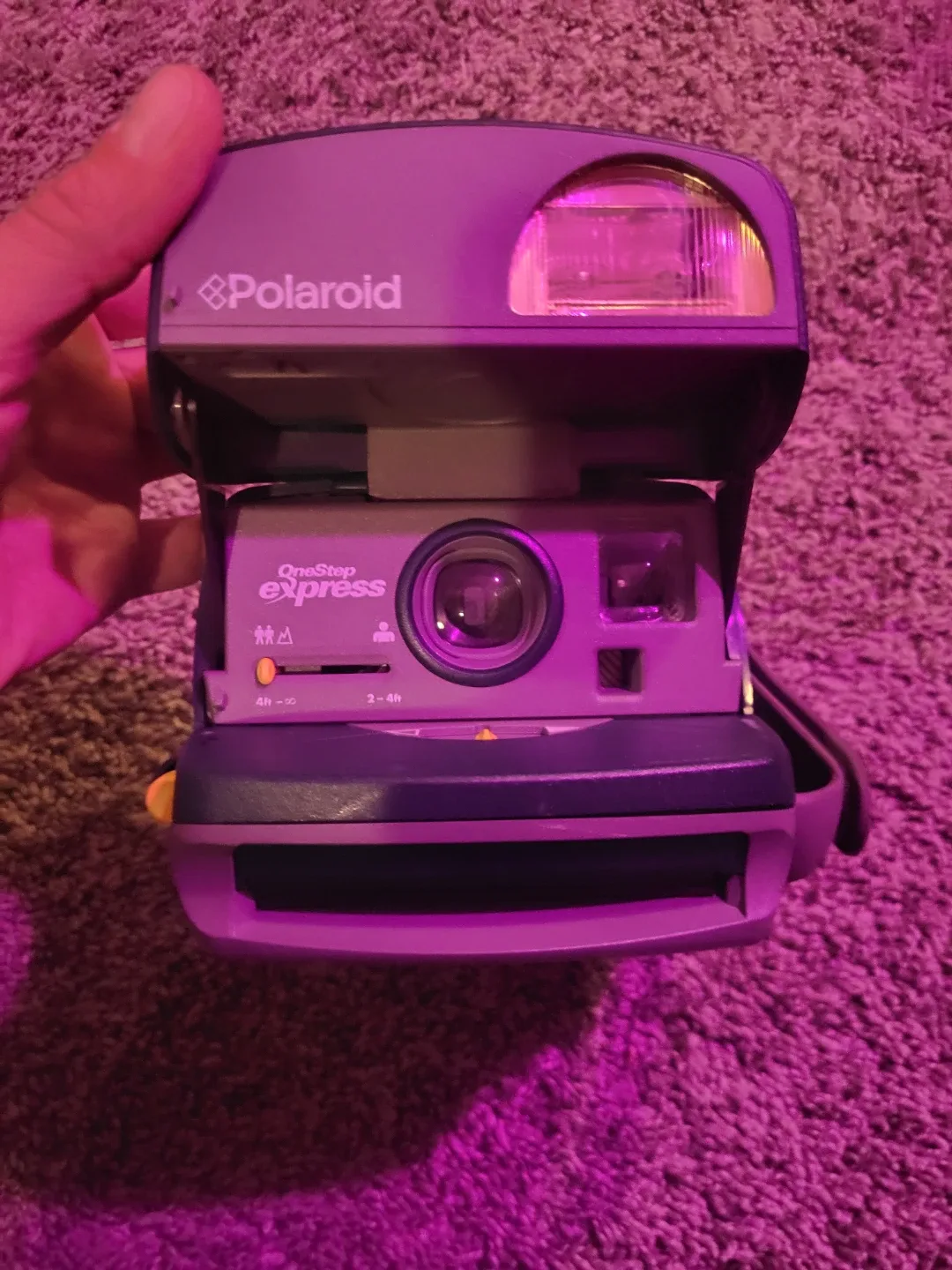 Polaroid OneStep Express Instant Camera image indicator(3)