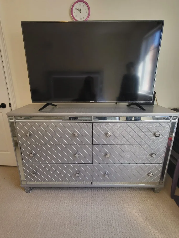 Silver Mirrored Bedroom Set - Bed, Nightstand, Dresser image indicator(3)