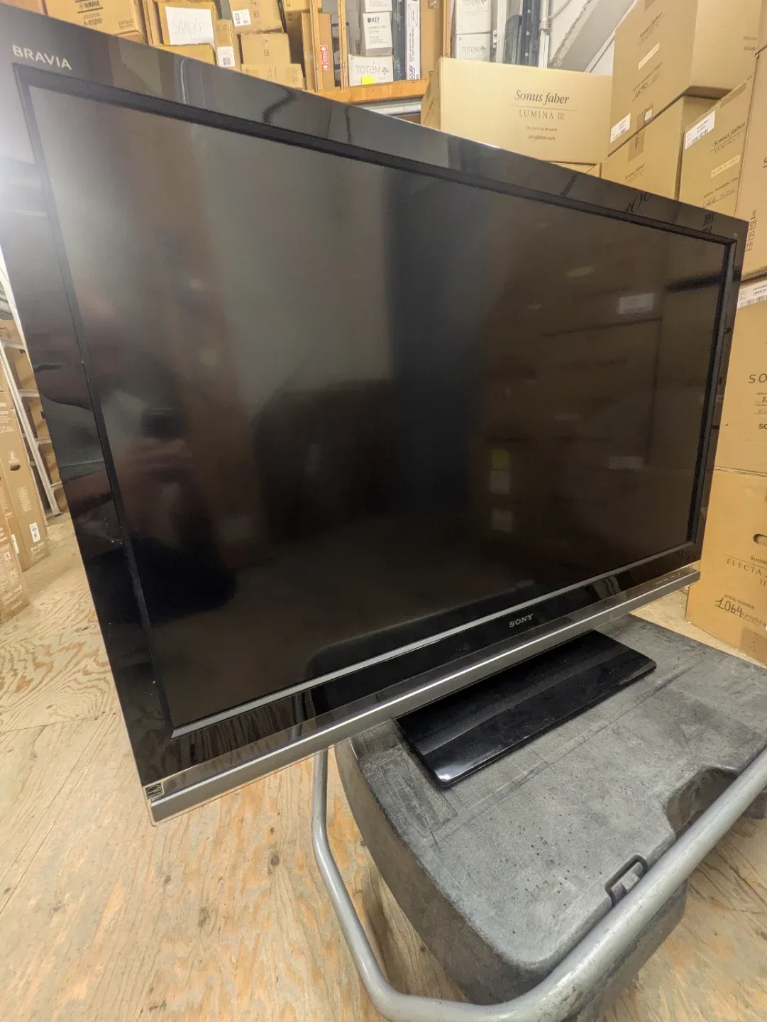 Sony Bravia KDL-52XRB6 52" LCD TV image indicator(2)