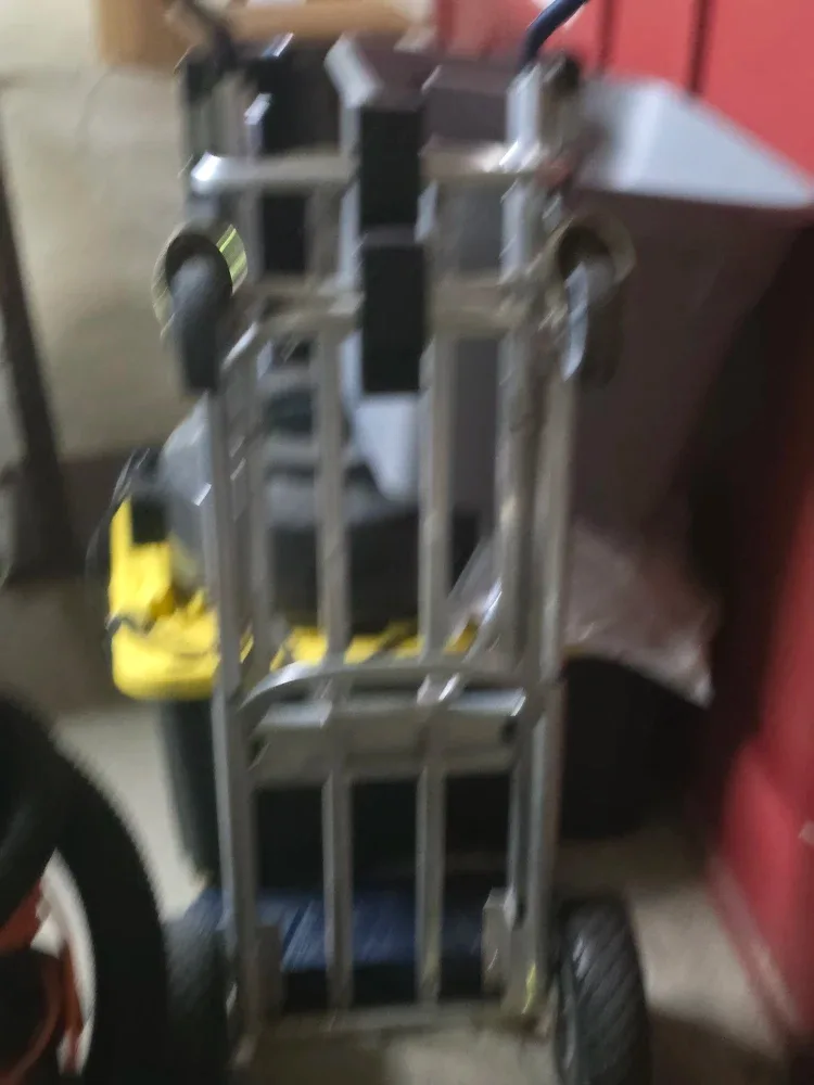 Cosco 3-in-1 Hybrid Convertible Hand Truck image indicator(2)