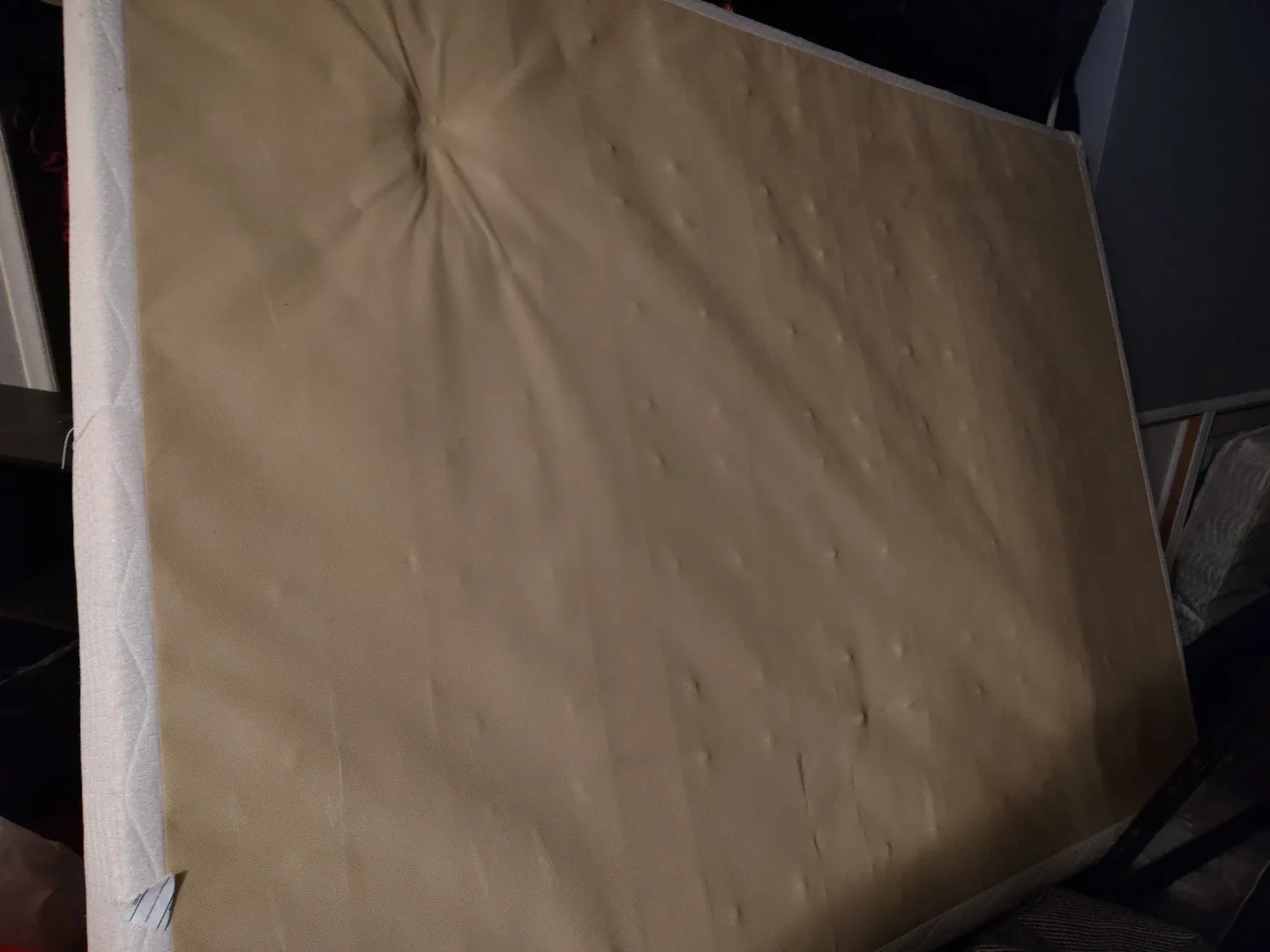 Bed frame with headboard image indicator(2)