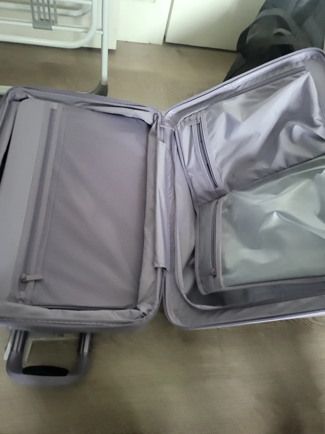 BEIS Carry-On Roller Suitcase - Global Lavender image indicator(6)