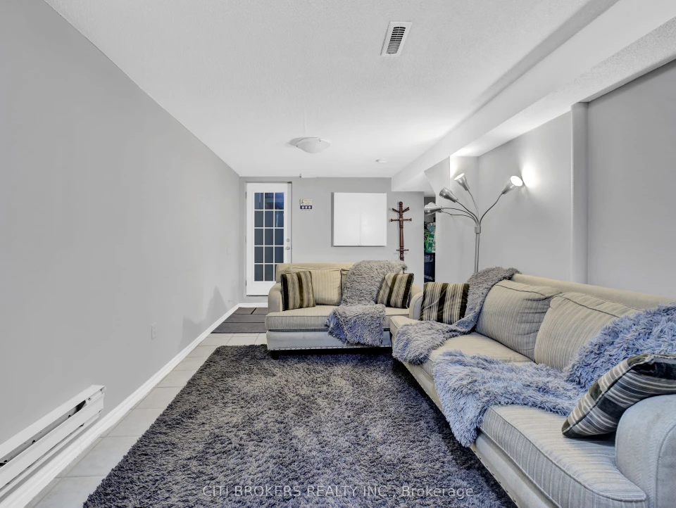 2 bedroom basement - photo 3
