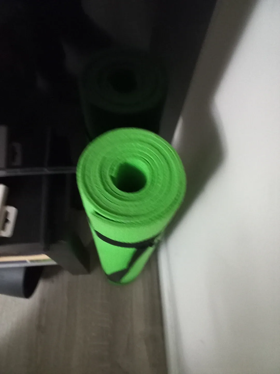 Green Yoga Mat image indicator(2)