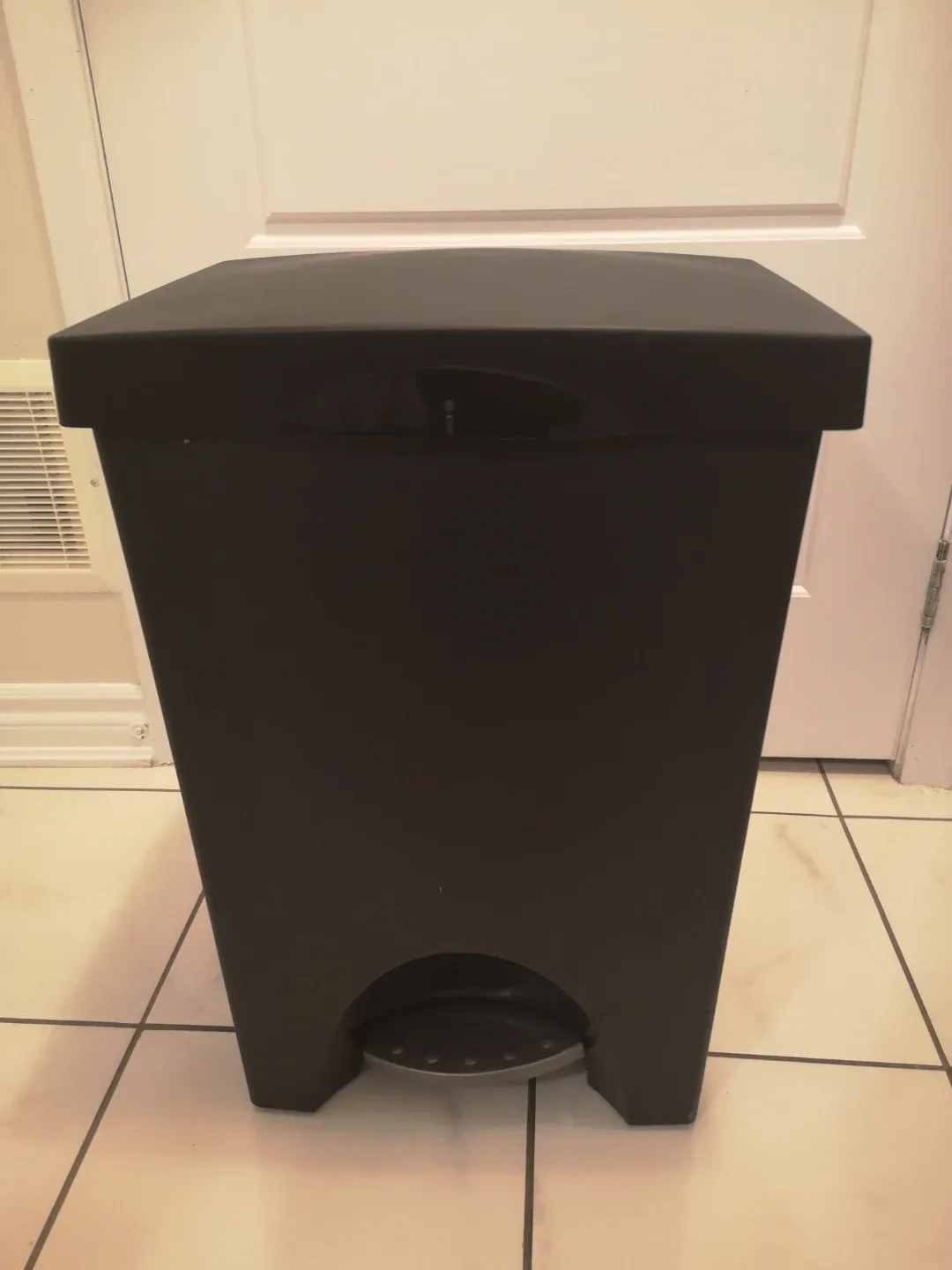 Hamelin Dual Recycling Bin - Made in Canada image indicator(6)