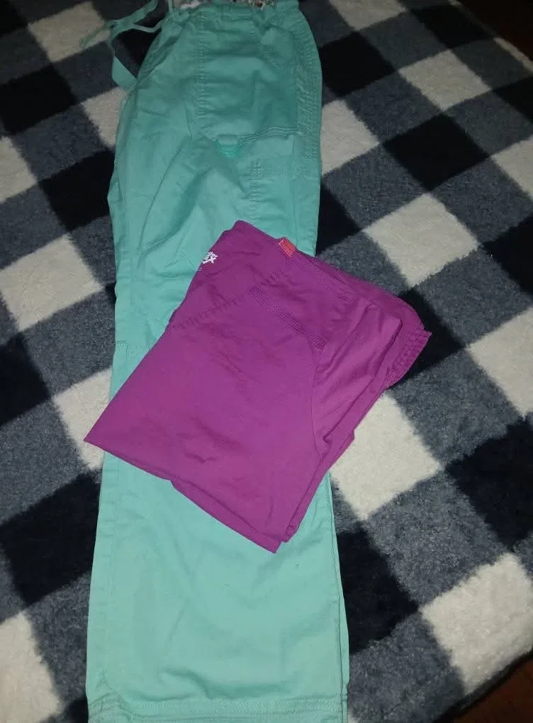 Medium Dickies Gen Flex Scrub Set - Mint & Purple image indicator(2)