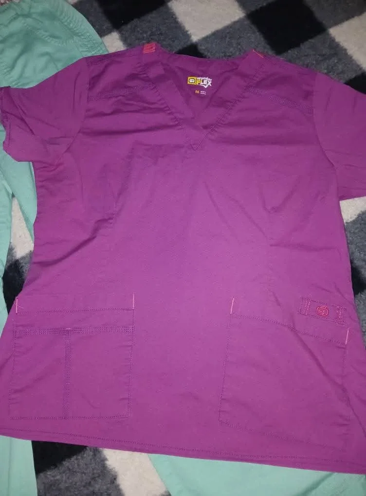 Medium Dickies Gen Flex Scrub Set - Mint & Purple image indicator(4)