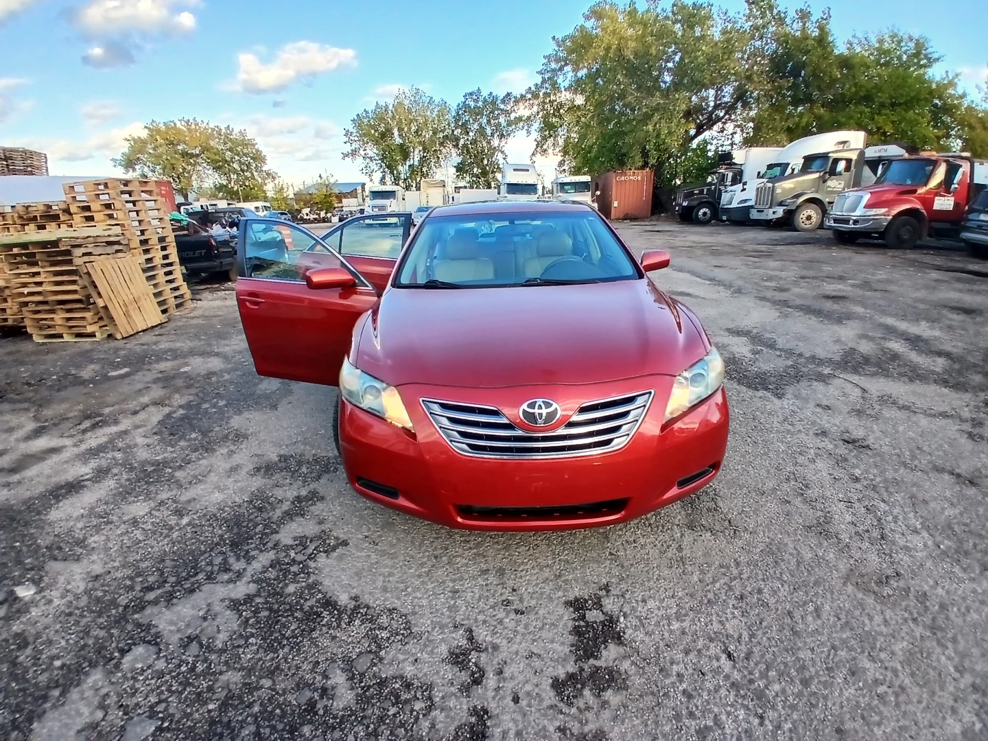 Red Toyota Camry Sedan - photo 3