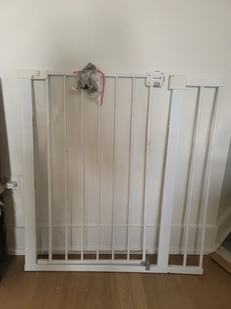 Safety 1st Baby Gate
