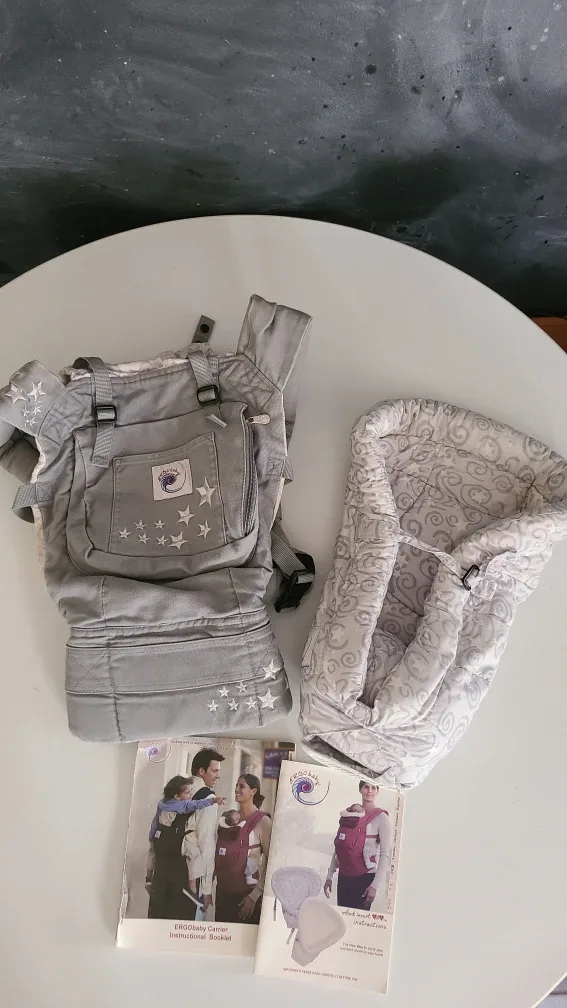 Ergobaby Baby Carrier w/ Infant Insert - Grey