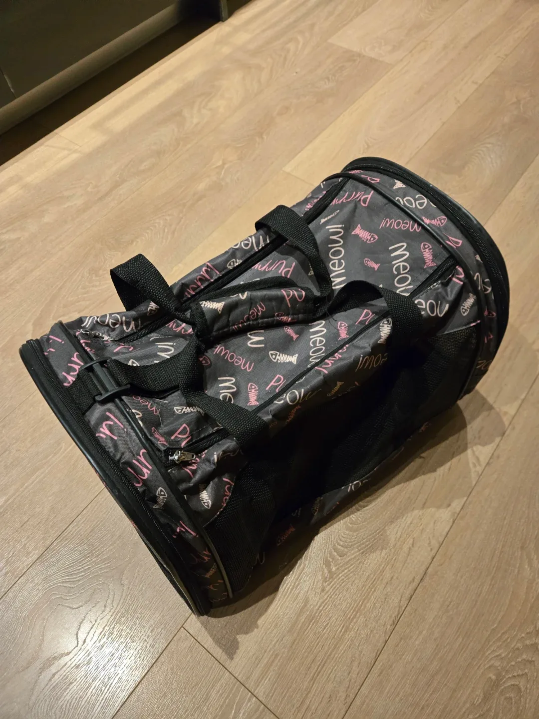 Cat Carrier for medium/small cats image indicator(2)