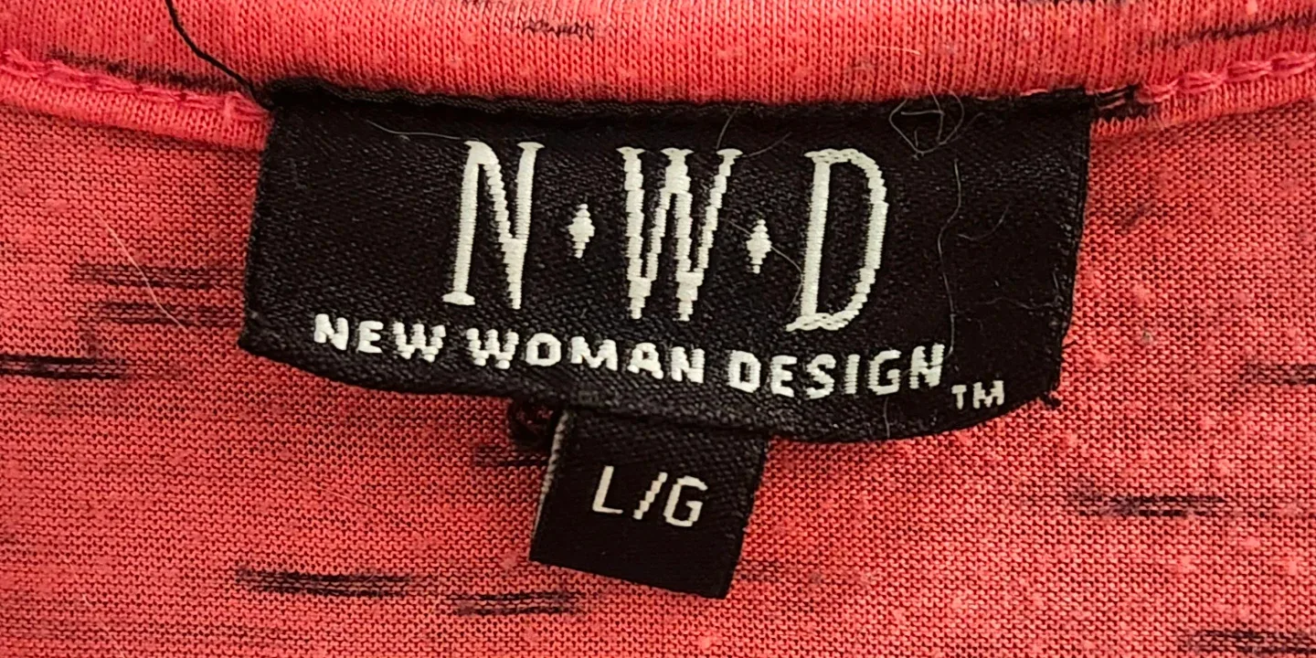 NWD Top - New Woman Design image indicator(3)