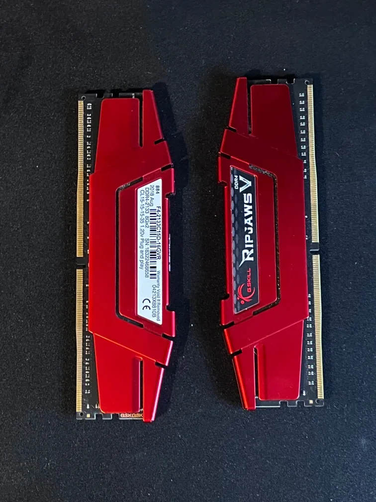 G.Skill Ripjaws V DDR4 16GB (2x8GB) Red RAM