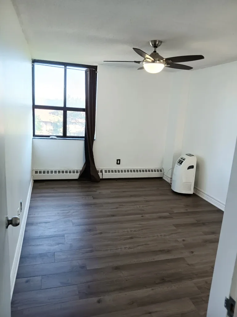 3 Bed, 1.5 Bath Condo for Rent image indicator(5)