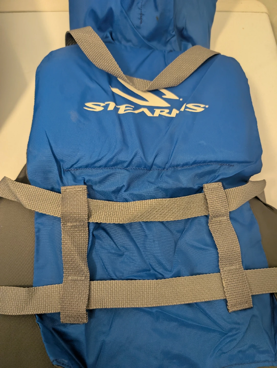 Stearns Youth Life Jacket - Like New