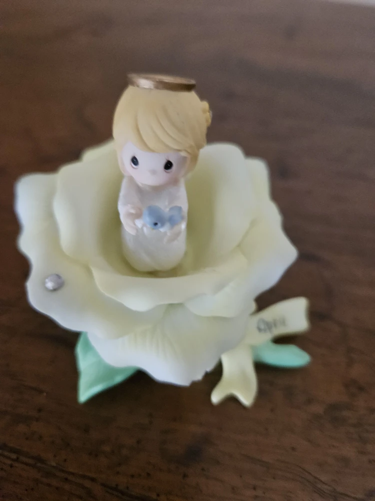 Precious Moments Figurine - Angel in Rose