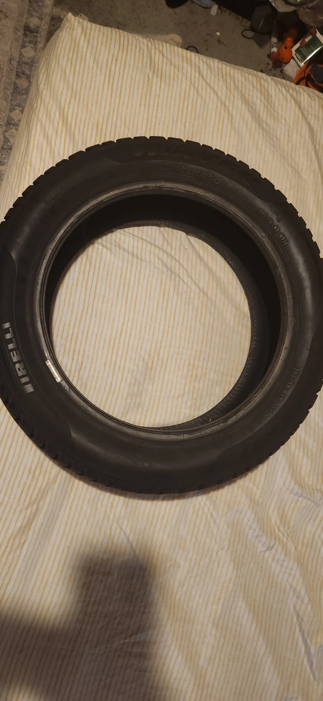 Pirelli Winter 205/55 R17 95T Tires