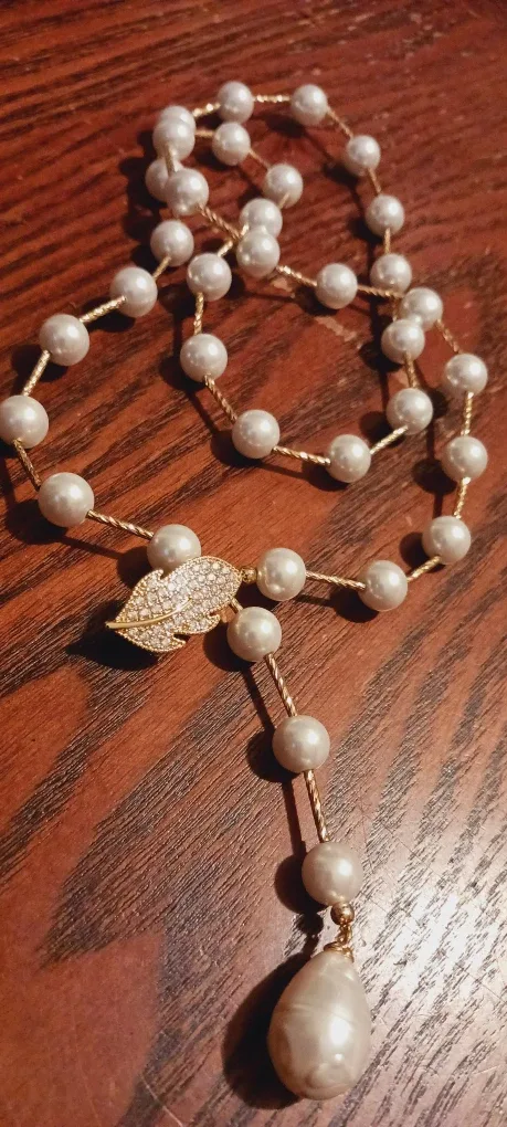 New !! Beautiful Gold Tone Pearl Necklace with sparkling pendant image indicator(2)