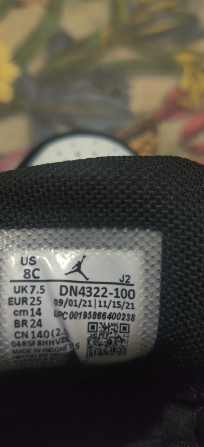 Jordan 1 Retro High OG Panda (TD) - Size 8C image indicator(4)