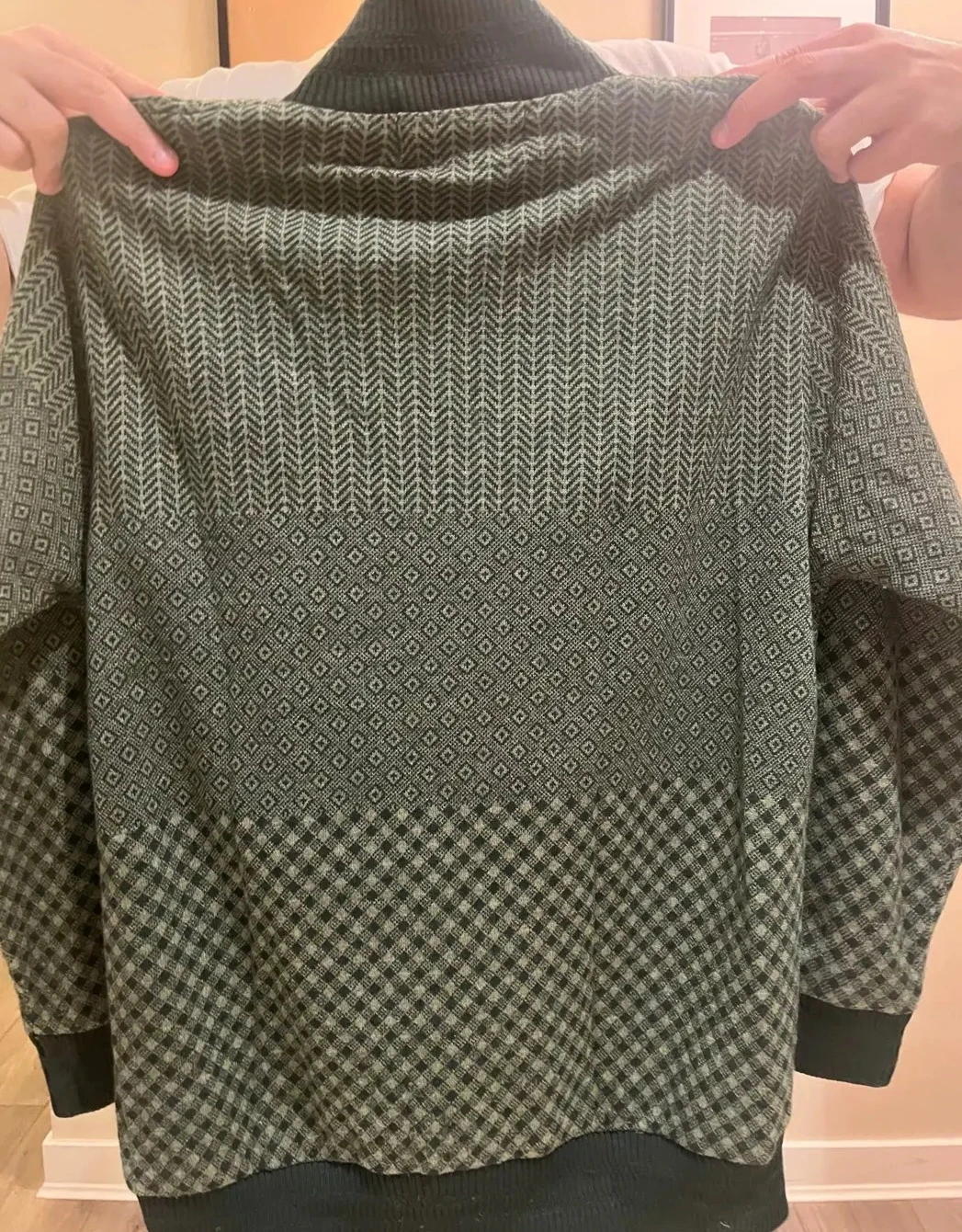 Holdiay Jacket - Size Large - photo 2