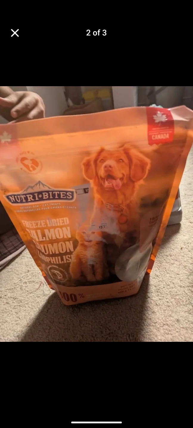 Nutri-Bites Freeze Dried Salmon Dog/Cat Treats image indicator(2)