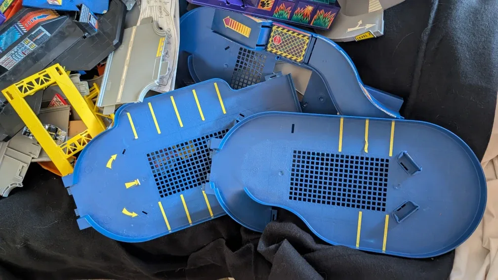 Hot Wheels Wildcat Super Starter Set image indicator(2)