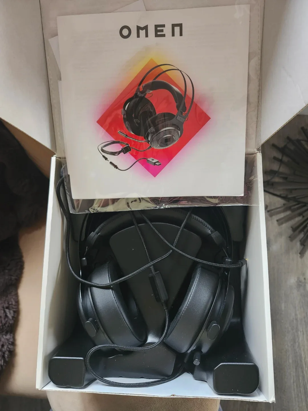 OMEN Blast Headset - Like New! image indicator(2)