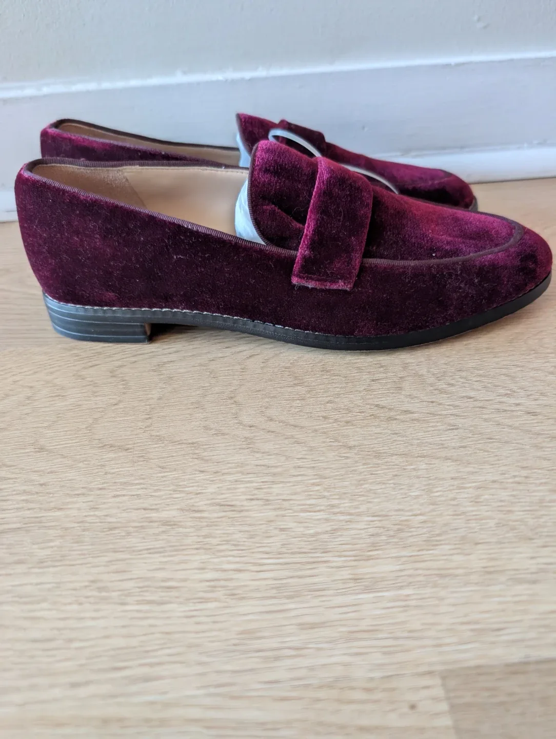 Franco Sarto Velvet Loafers - Size 7.5 bnwt image indicator(5)