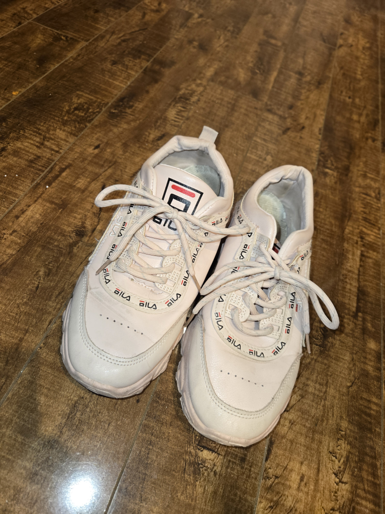 Fila Sneakers - Size 8 - photo 3