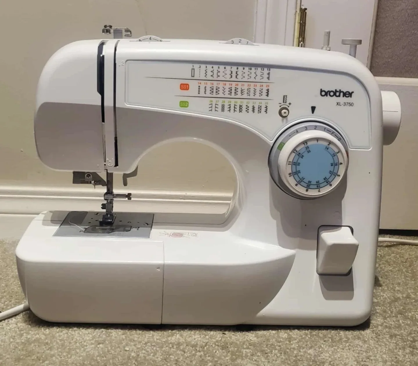 Brother XL-3750 Sewing Machine image indicator(2)