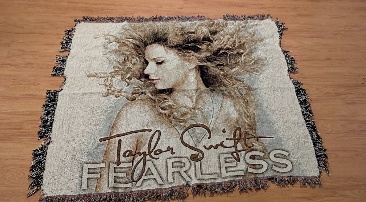 Taylor Swift Fearless Woven Tapestry Throw Blanket image indicator(2)