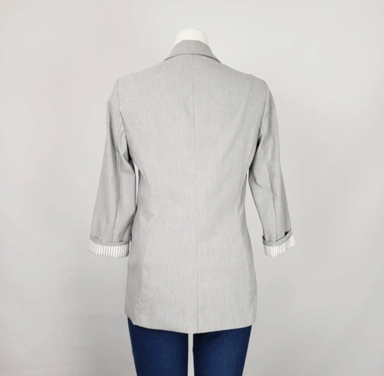 Dynamite Grey Boyfriend Blazer Size M image indicator(3)