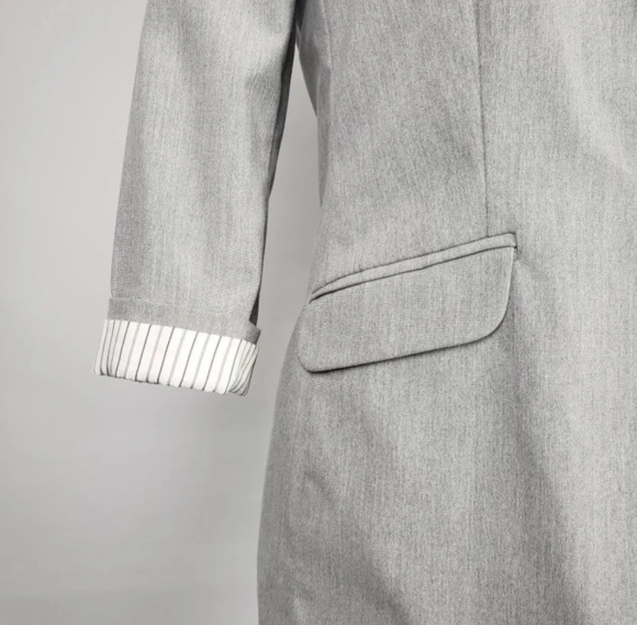 Dynamite Grey Boyfriend Blazer Size M image indicator(6)