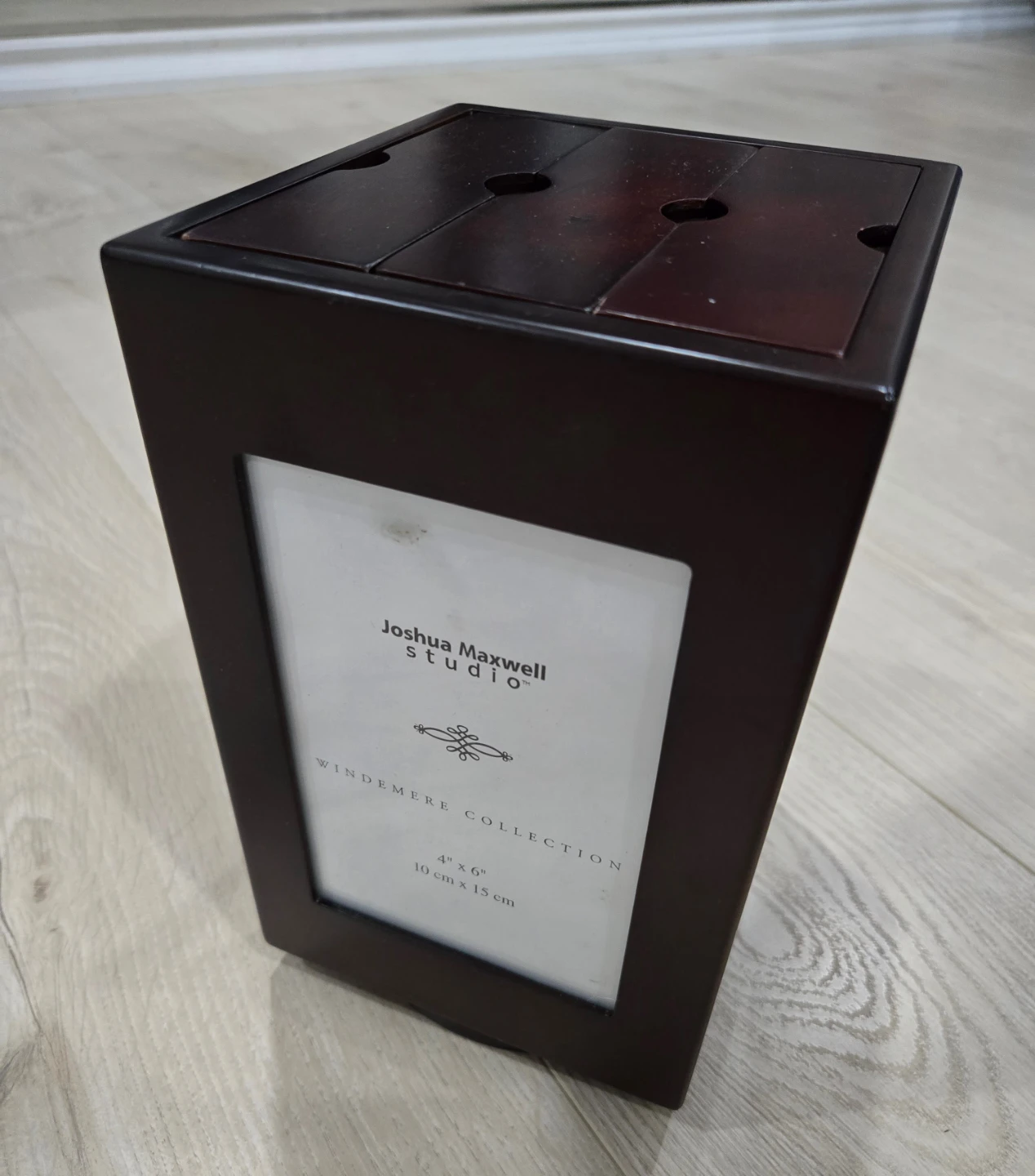 Photo Frame, 4-sided, with storage for + photos in top slots