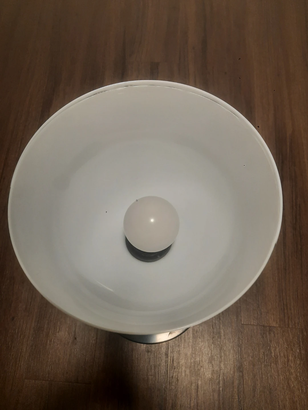 White Bowl Table Lamp - photo 3