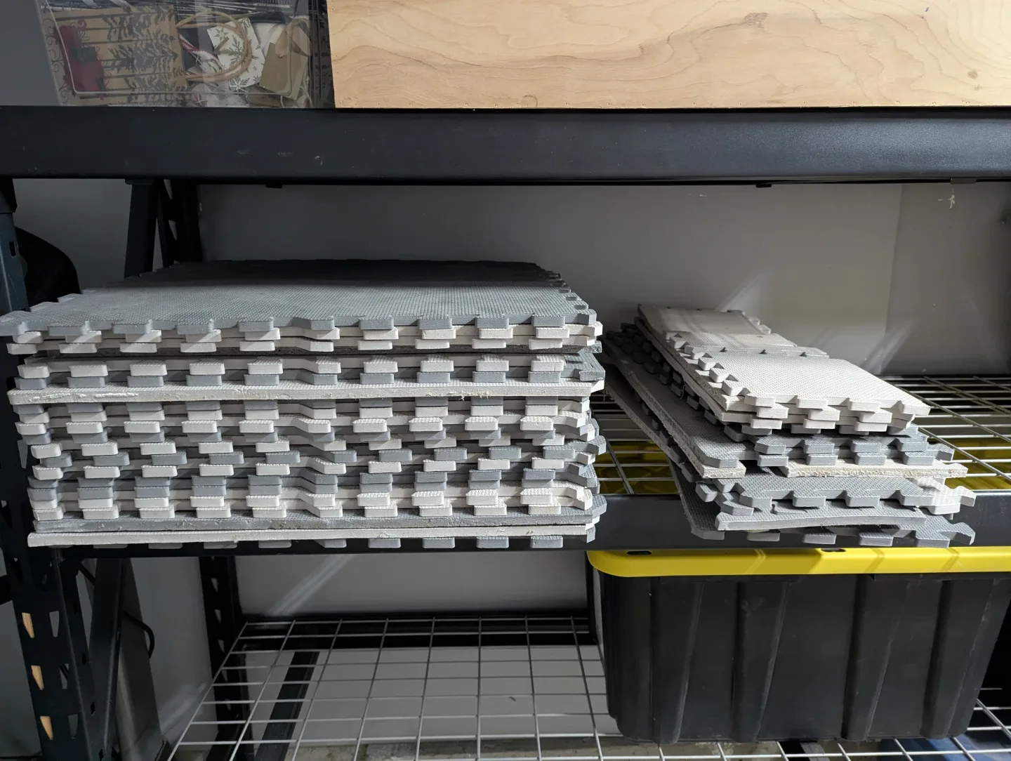 Interlocking foam floor mats