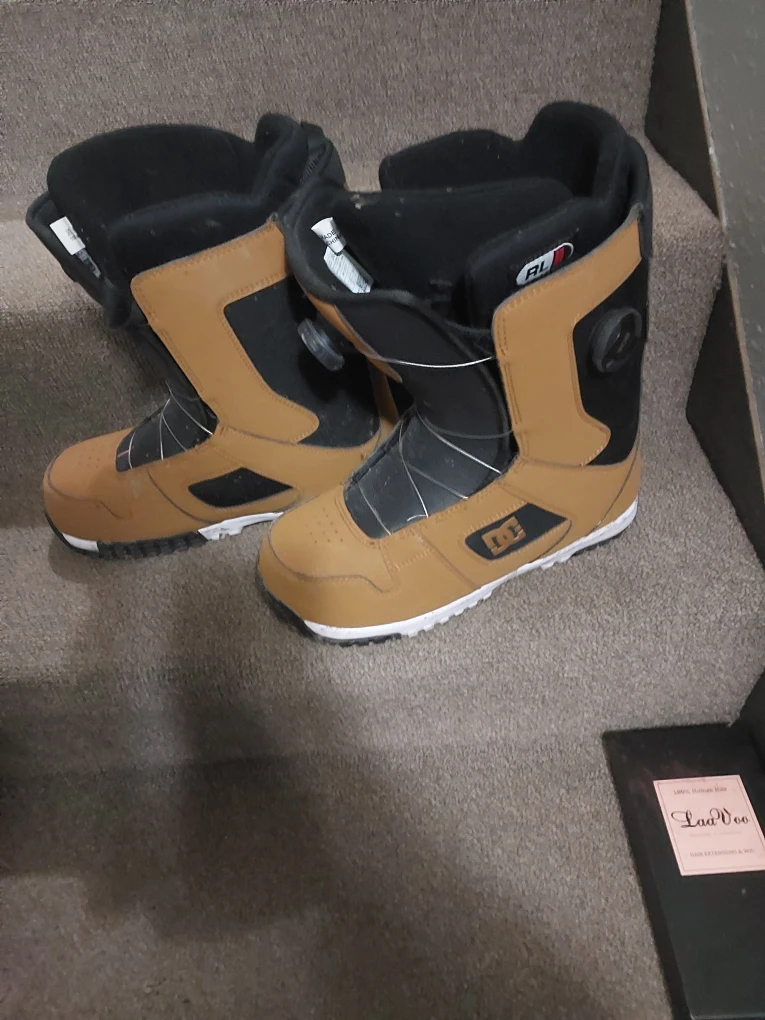 DC Snowboard Boots - US 11M