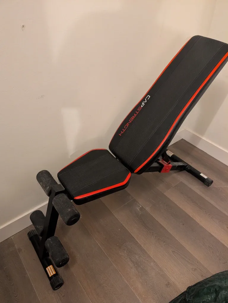 CAP Strength Adjustable Weight Bench