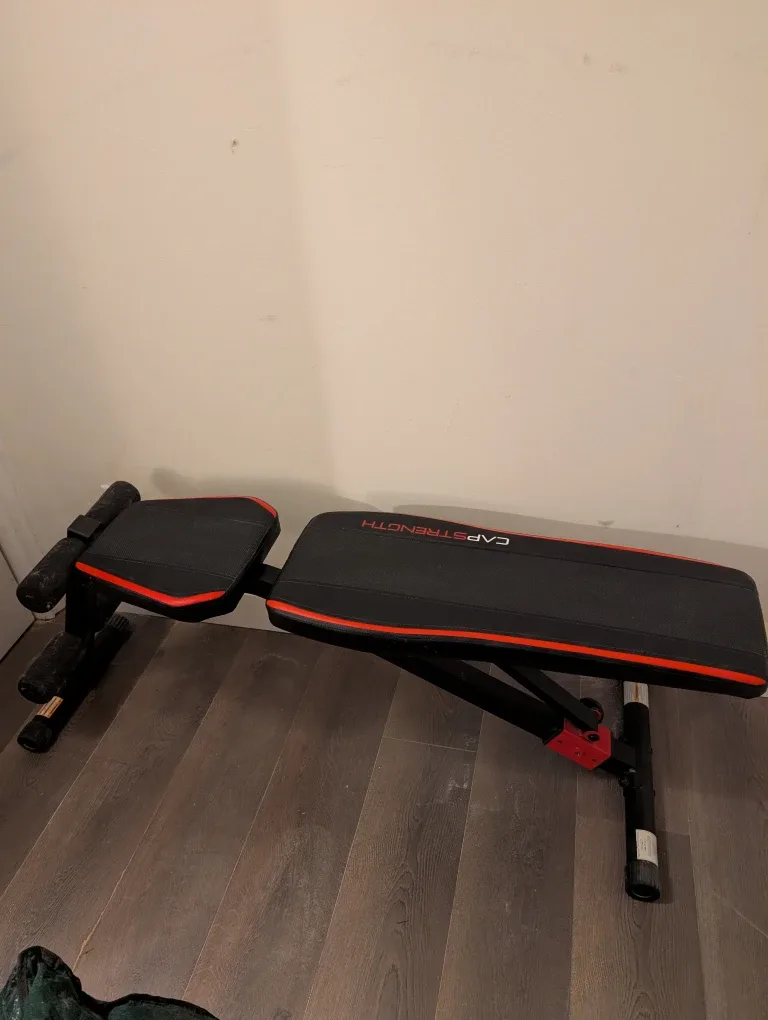 CAP Strength Adjustable Weight Bench image indicator(2)