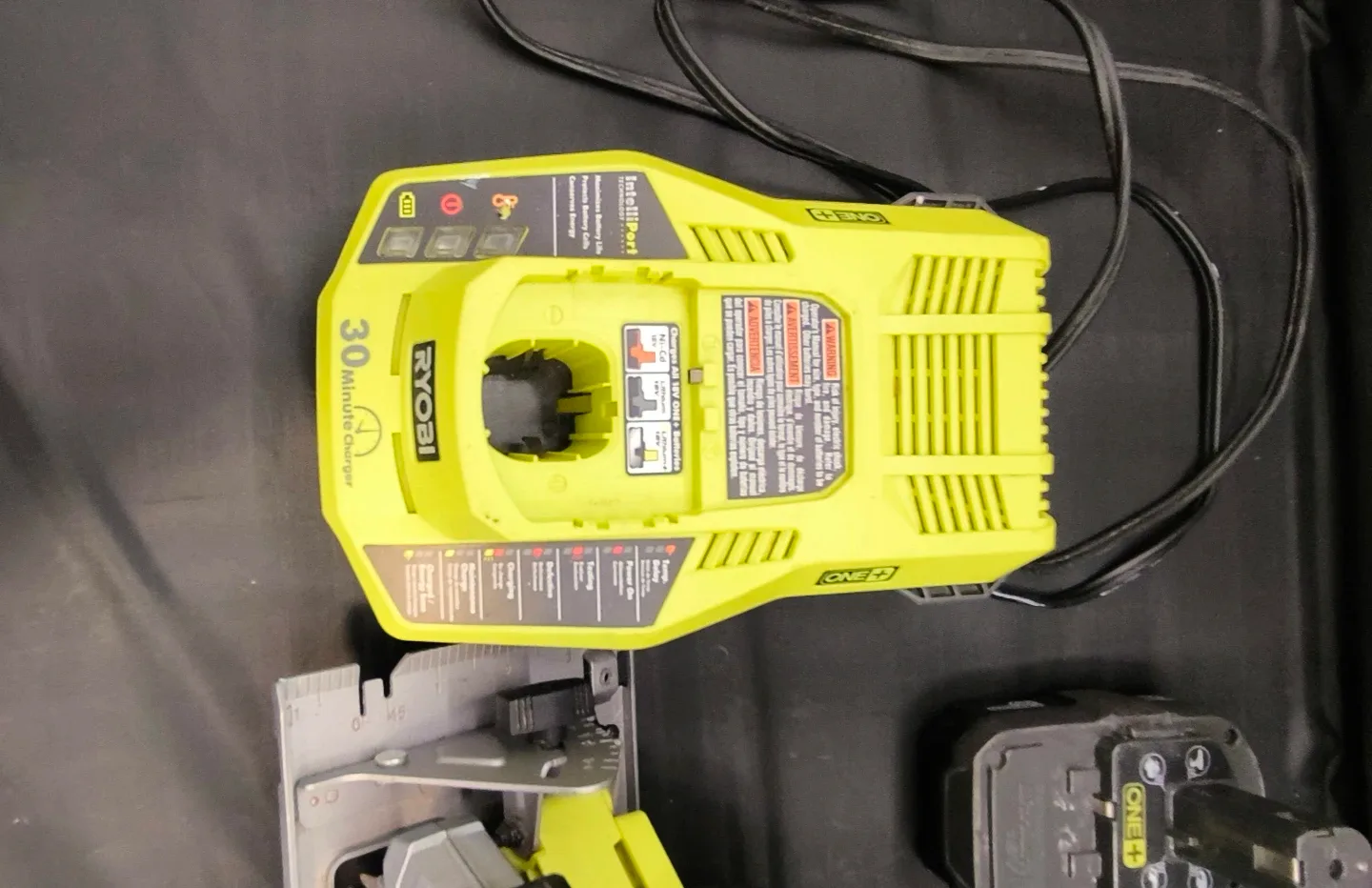 Ryobi ONE+ Cordless Circular Saw with Battery & Charger image indicator(6)
