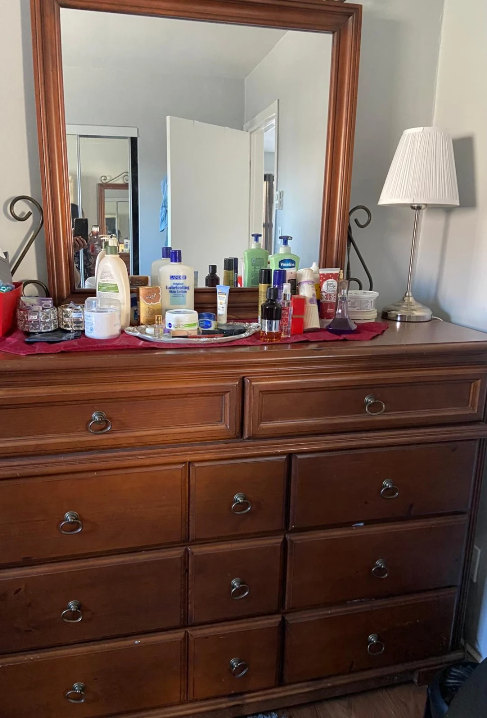 Wood Dresser with Mirror🥕
