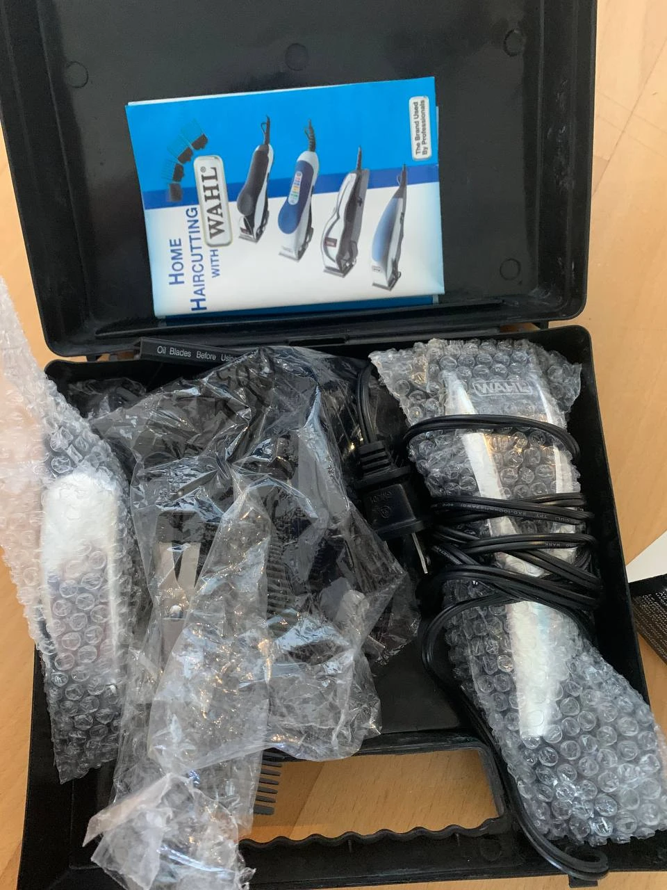 Wahl Deluxe Chrome Pro Haircutting Kit - photo 2