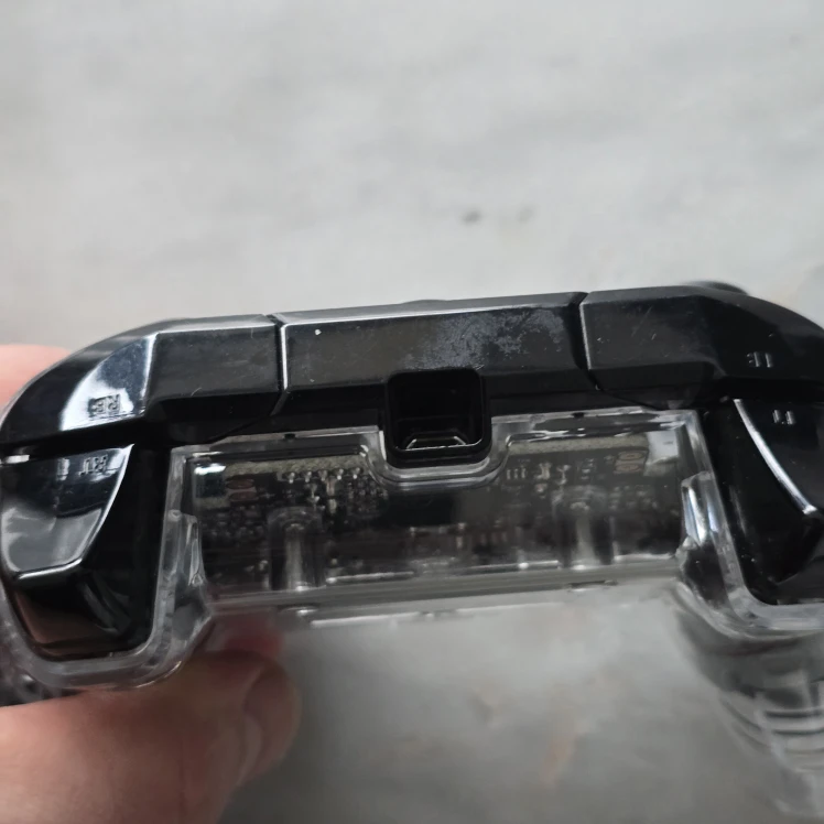x2 Wired Controllers for Xbox One - photo 4