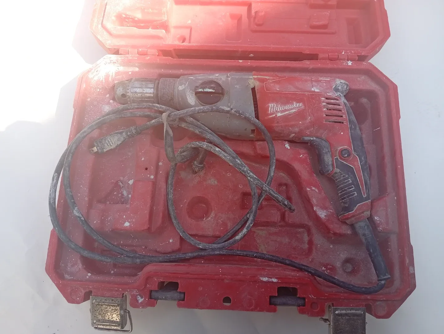 Milwaukee Hammer Drill image indicator(2)