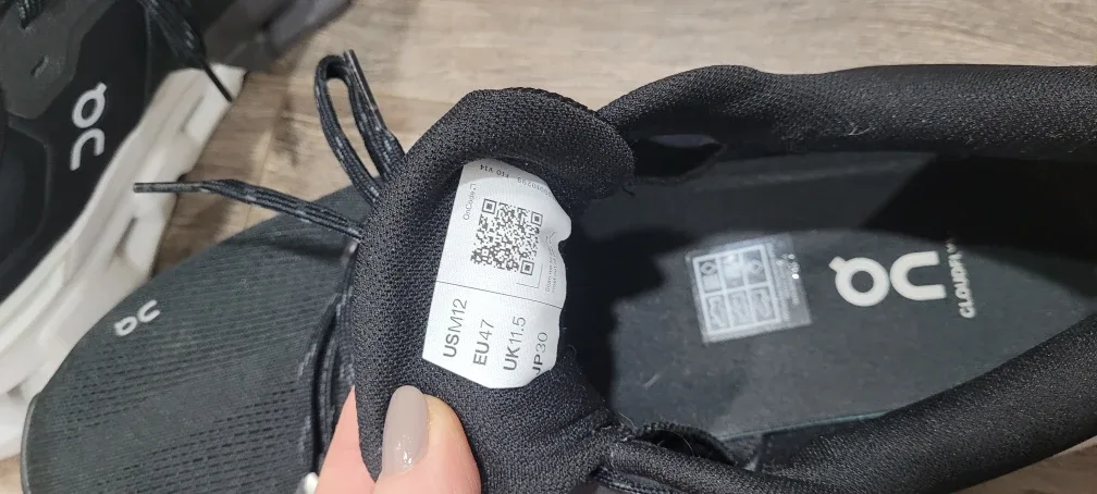 On Cloudmonster Black US Men's 12 image indicator(2)