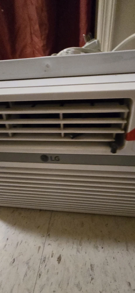 LG Window Air Conditioner - photo 2