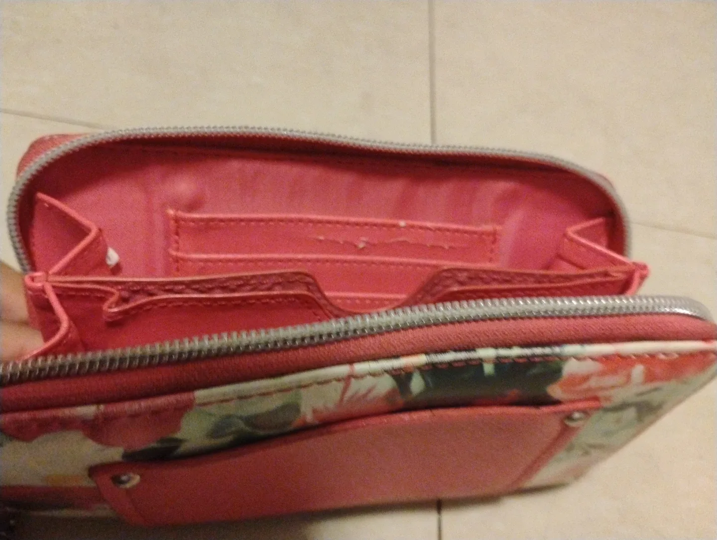 Floral Wallet image indicator(3)