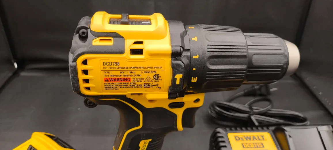 DeWalt 20V DCD798 Brushless Cordless Hammer Drill Driver image indicator(3)